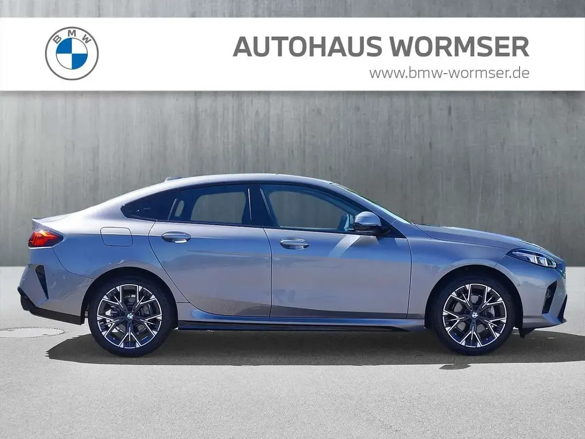 Gebraucht BMW 220 Gran Coupé Sport Line 156 PS (114 kW) 2025 Skyscraper grau Coupé