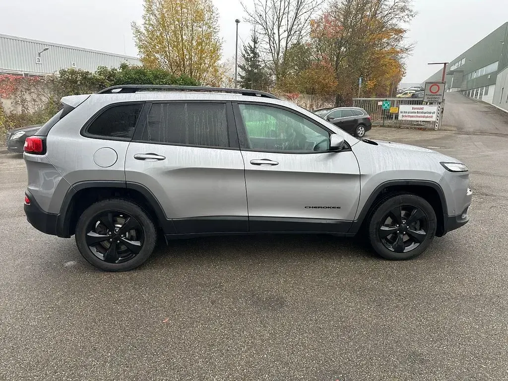 Brugt Jeep Cherokee Night Eagle 200 HK (147 kW) 2016 Grå SUV