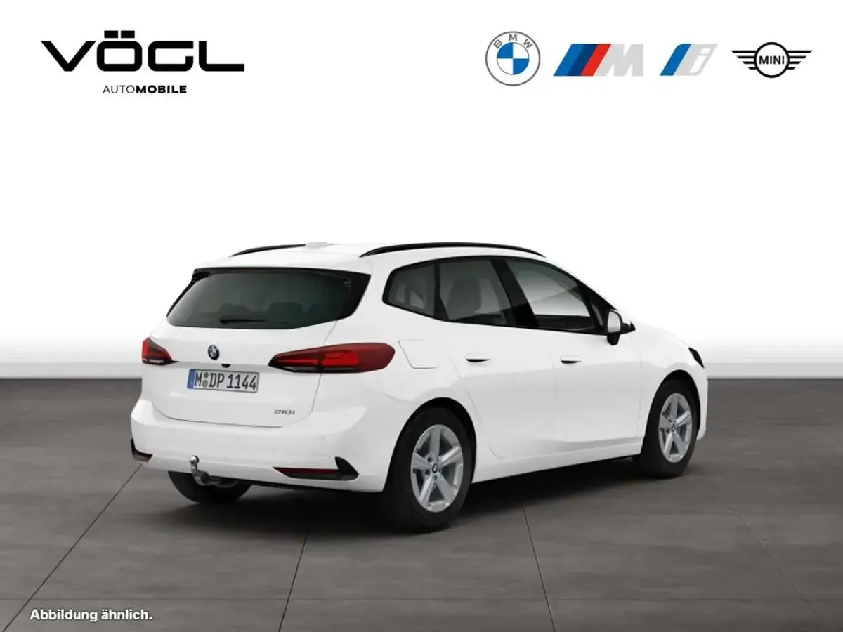 Nowe BMW 218 Active Tourer 136 KM (100 kW) 2026 Biały Minivan