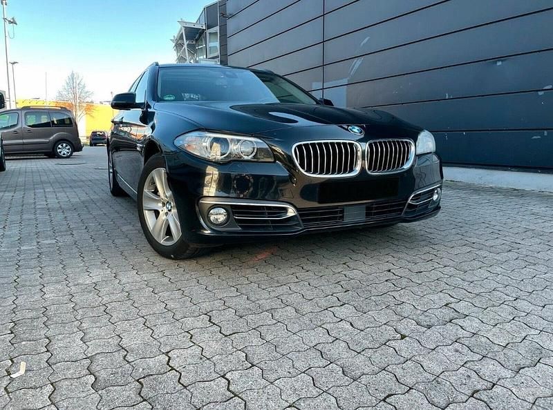 Schwarz Gebraucht 2013 BMW 535 Luxury Line Kombi | 13.490 € (Guter Preis) - Bild 1/4