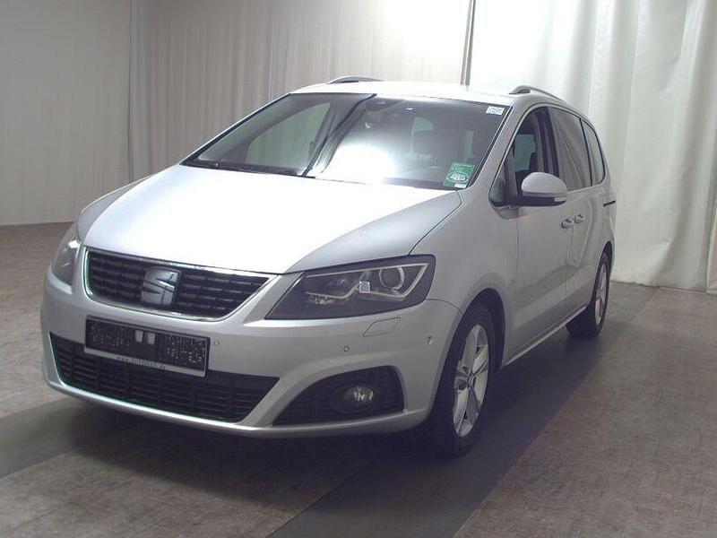 Gebraucht Seat Alhambra XCELLENCE 177 PS (130 kW) 2021 Silber Van / Kleinbus