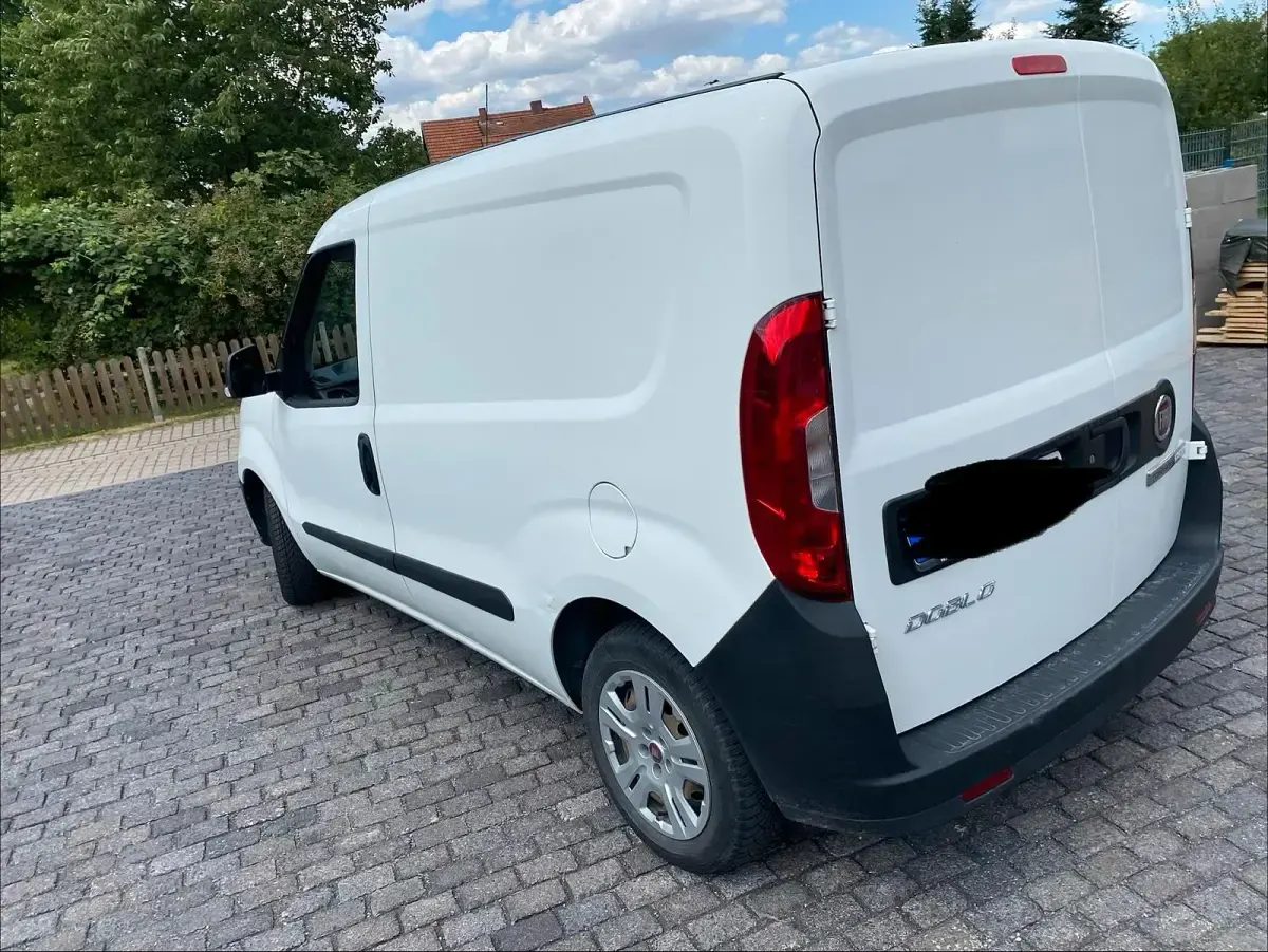 Gebraucht Fiat Doblò 80 PS (58 kW) 2019 Weiß Van / Kleinbus