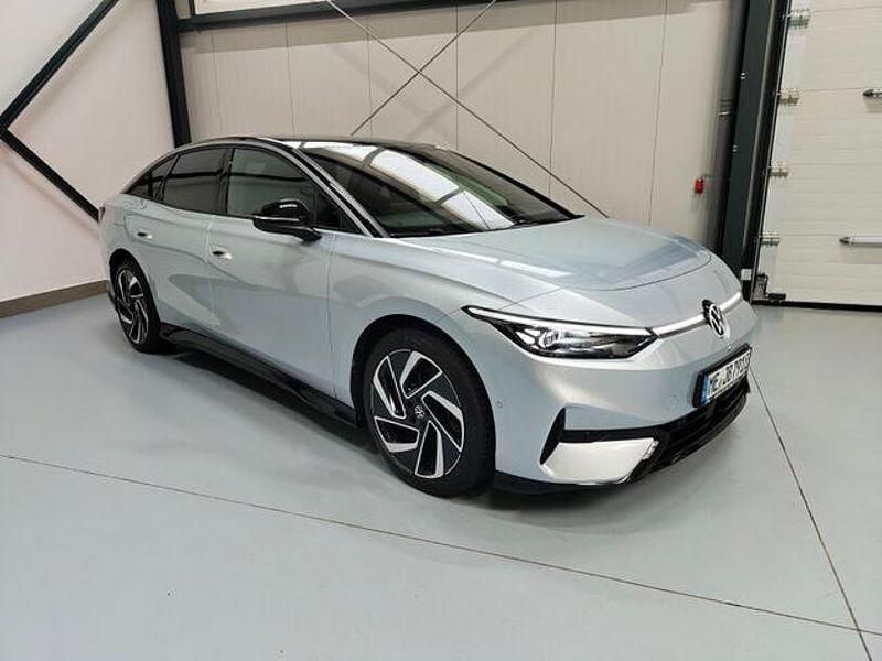 Silber Gebraucht 2024 VW ID.7 Pro Limousine | 49.889 € (Teuer) - Bild 1/4