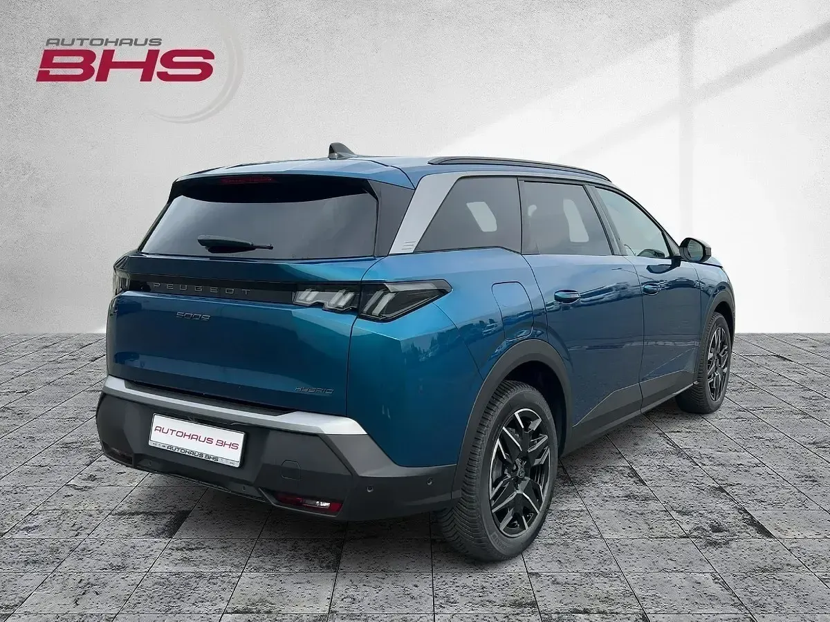 Neu Peugeot 5008 Allure 136 PS (100 kW) 2026 Obsession blau (blau) SUV