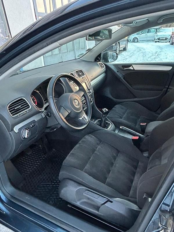 Gebraucht VW Golf VI 122 PS (89 kW) 2009 Blau Kleinwagen