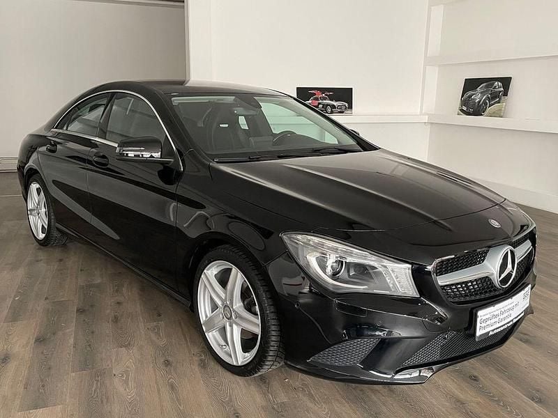 Gebraucht Mercedes CLA180 Urban 122 PS (89 kW) 2014 Schwarz Limousine