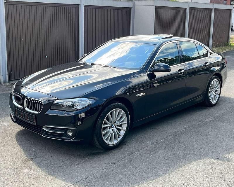 Schwarz Gebraucht 2015 BMW 530 Luxury Line Limousine | 13.490 € (Guter Preis) - Bild 1/4