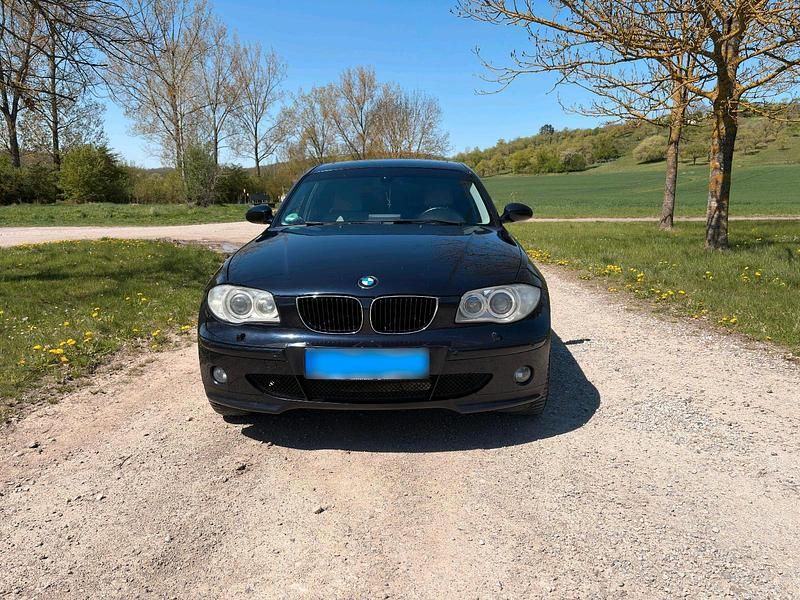Usata BMW 120 150 CV (110 kW) 2006 Blu Utilitaria