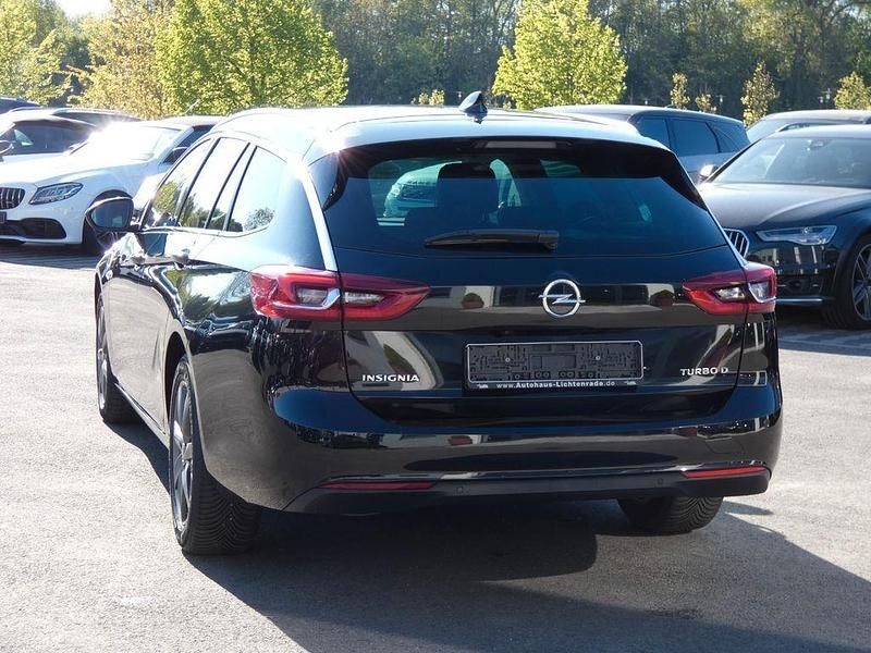 Gebraucht Opel Insignia 136 PS (100 kW) 2018 Schwarz Limousine