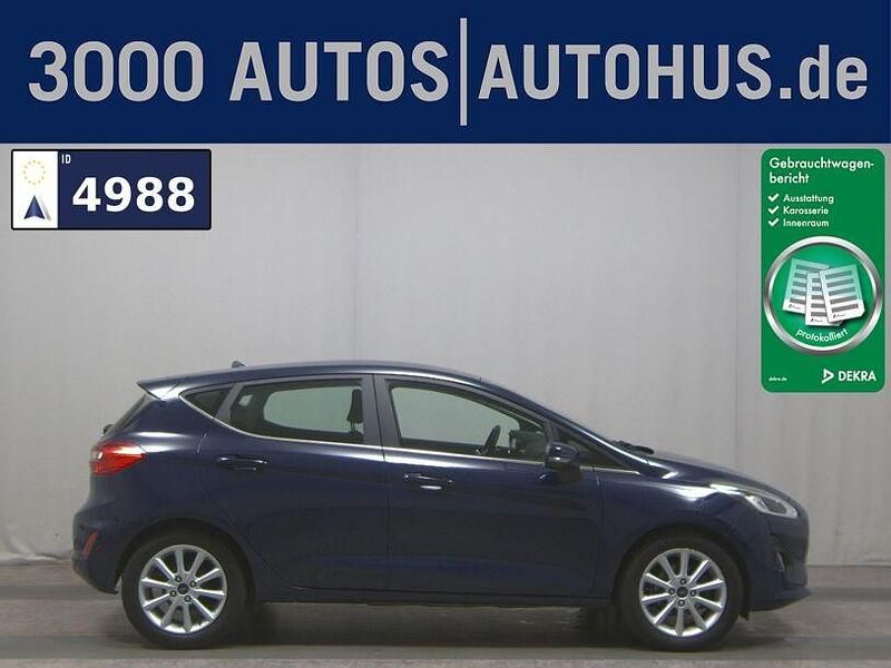 Blau Gebraucht 2018 Ford Fiesta Titanium Kleinwagen | 7.490 € (Superpreis) - Bild 1/4