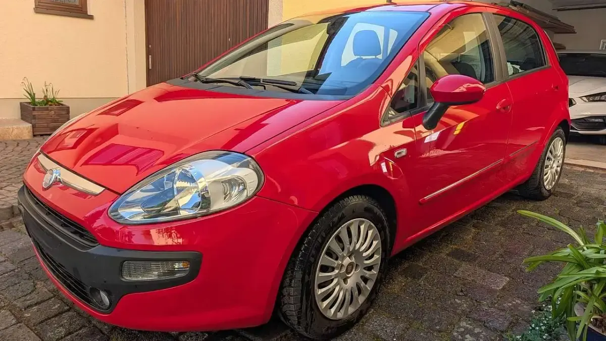 Gebraucht Fiat Punto Evo Racing 105 PS (77 kW) 2011 Rot Kleinwagen