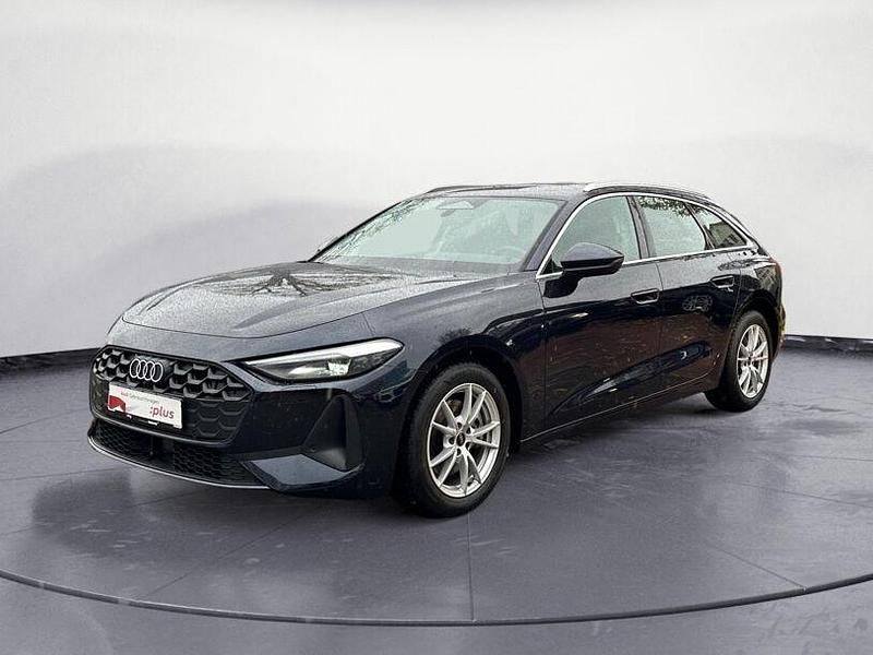 Gebraucht Audi A5 Sport 150 PS (110 kW) 2025 Firmamentblau metallic Coupé