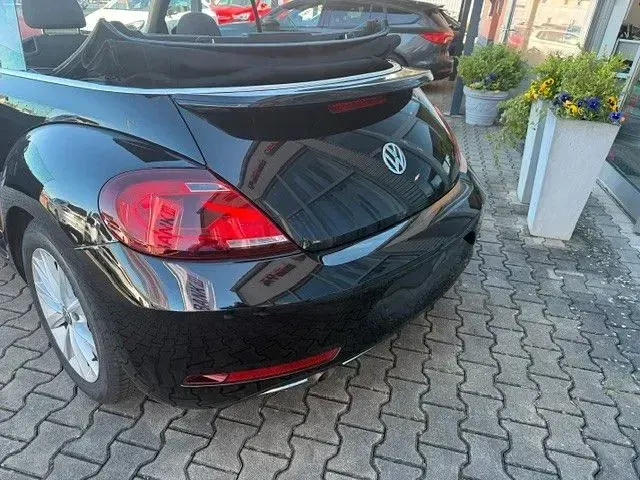 Gebraucht VW Beetle Cabriolet Design 105 PS (77 kW) 2018 Schwarz Cabrio