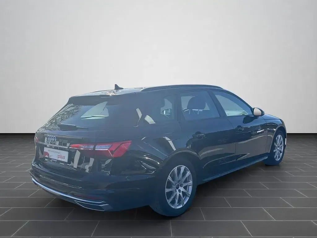 Gebraucht Audi A4 Advanced 204 PS (150 kW) 2023 Brillantschwarz Kombi