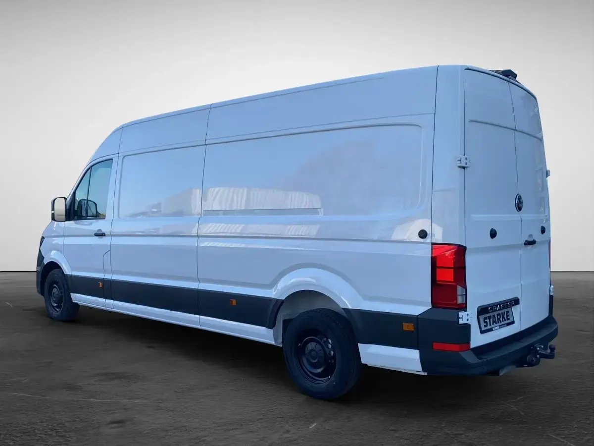 Neu VW Crafter 140 PS (102 kW) 2025 Weiß (candyweiß) Van