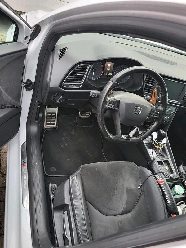 Gebraucht Seat Leon CUPRA 300 PS (220 kW) 2018 Weiß Kombi