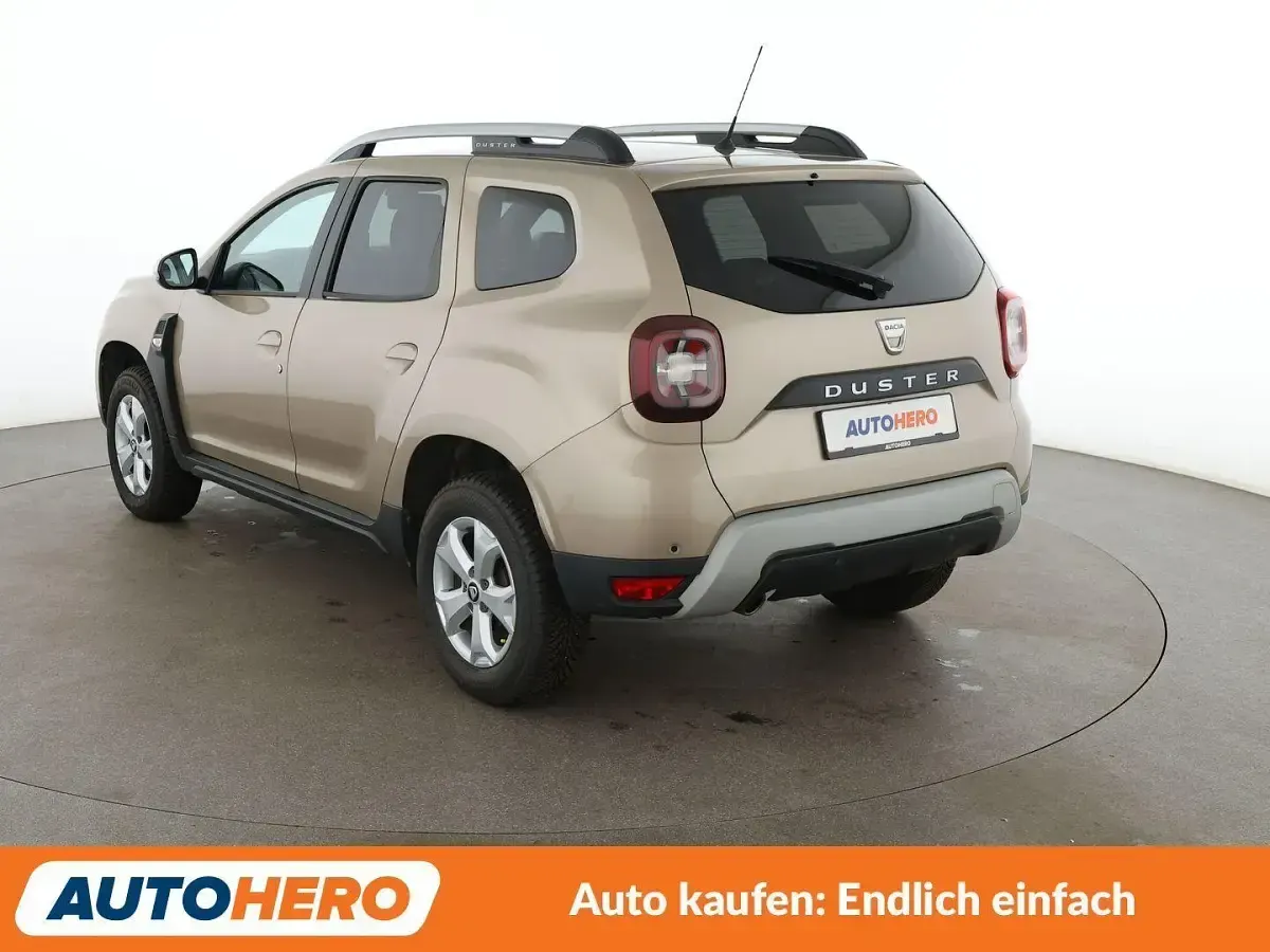 Gebraucht Dacia Duster Comfort 114 PS (83 kW) 2018 Gelb SUV