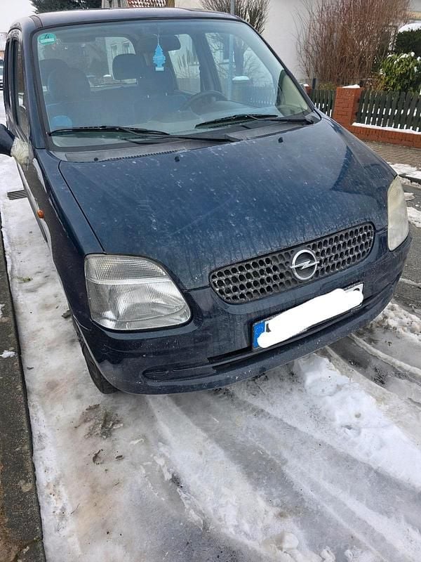 Blau Gebraucht 2001 Opel Agila Kleinwagen | 1.050 € (Fairer Preis) - Bild 1/4