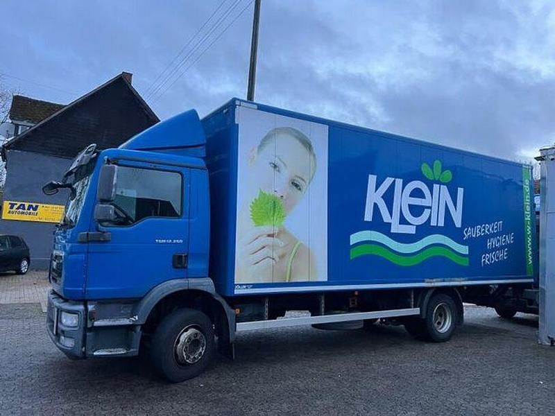 Gebraucht MAN TGE 250 PS (183 kW) 2013 Blau Van
