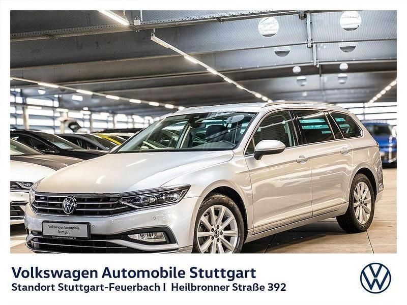 Reflexsilber metallic Gebraucht 2020 VW Passat Elegance Kombi | 21.930 € (Guter Preis) - Bild 1/4