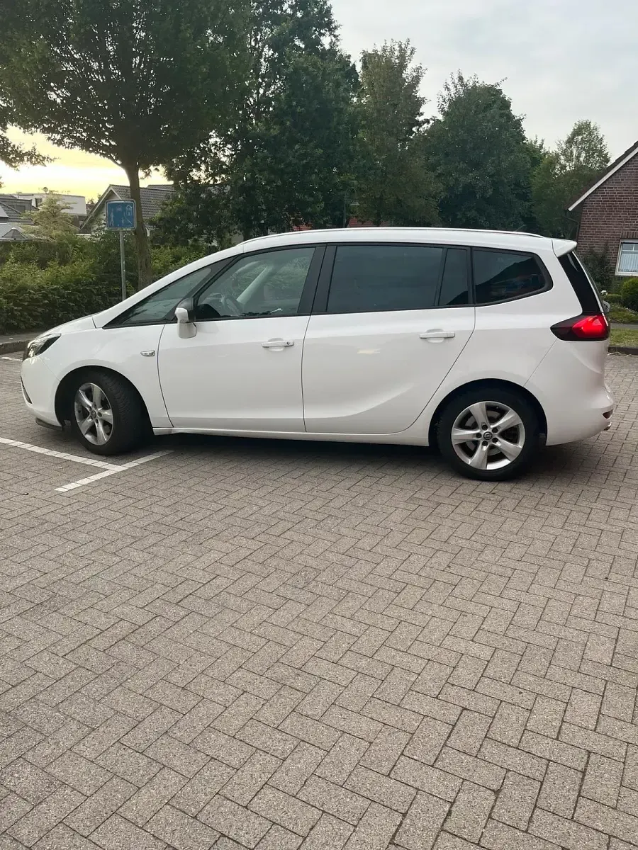 Gebraucht Opel Zafira Tourer 131 PS (96 kW) 2015 Weiß Van / Kleinbus