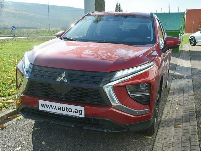 Gebraucht Mitsubishi Eclipse Cross Basis 188 PS (138 kW) 2022 Rot SUV