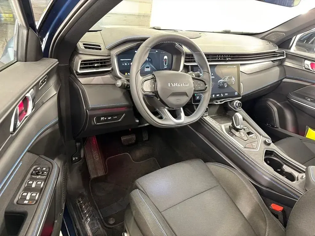 Gebraucht Lynk & Co 01 261 PS (191 kW) 2024 Schwarz SUV