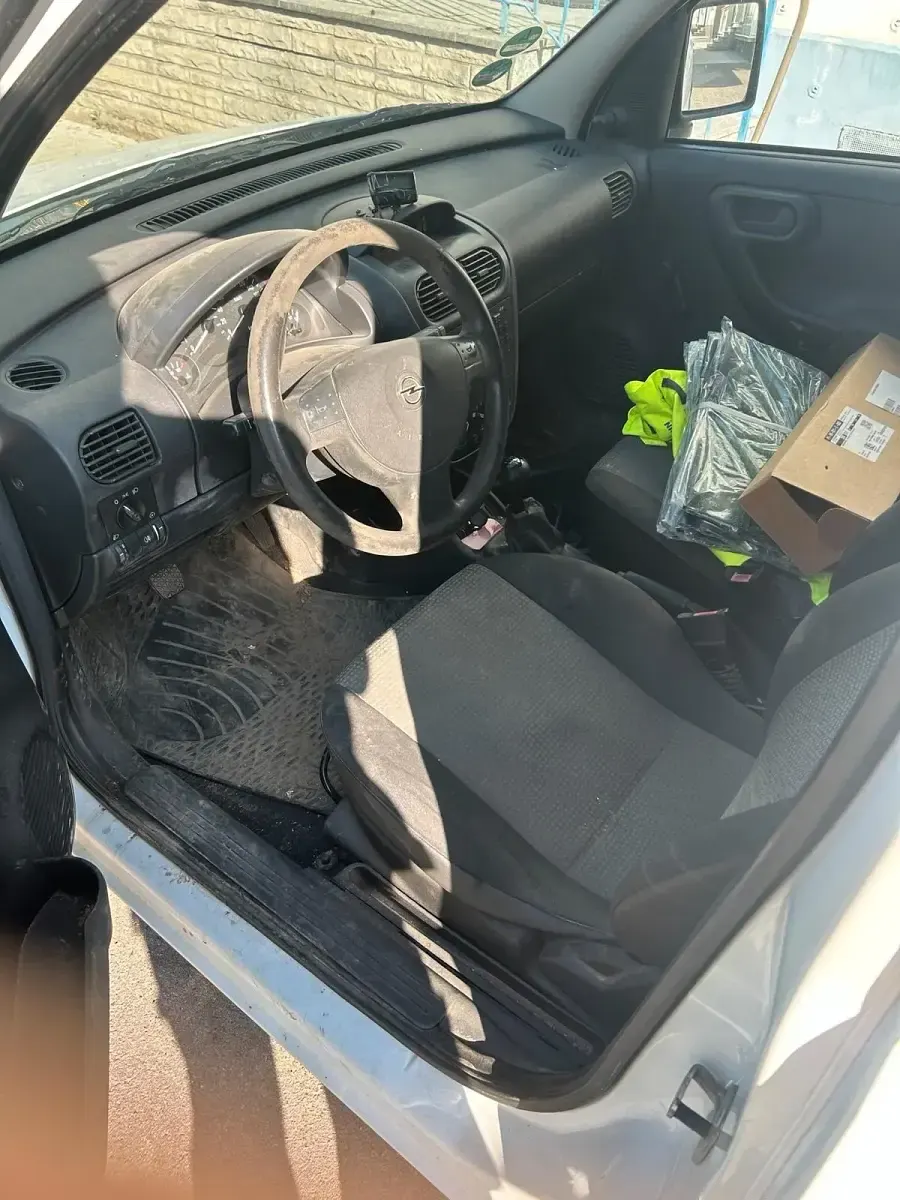 Gebraucht Opel Combo 75 PS (55 kW) 2011 Weiß Van / Kleinbus