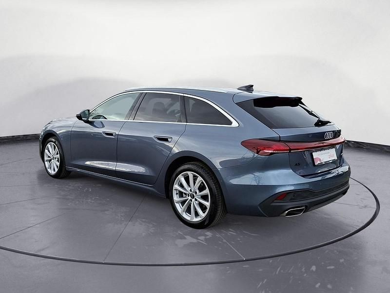Gebraucht Audi A5 Basis 204 PS (150 kW) 2025 Blau Kombi