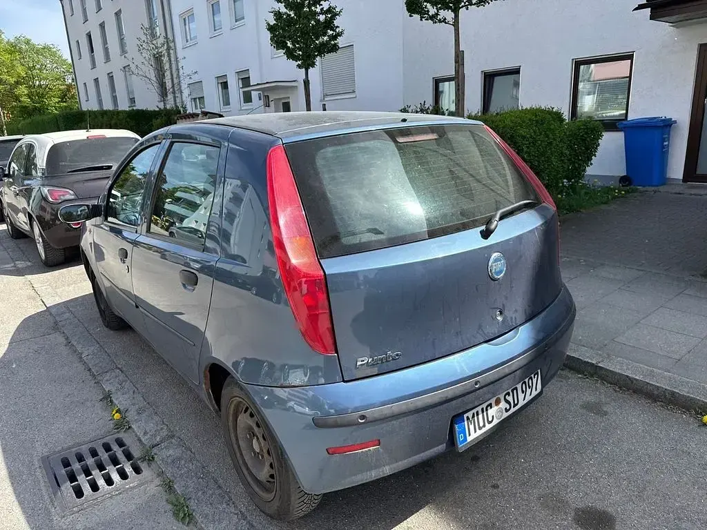 Gebraucht Fiat Punto 60 PS (44 kW) 2004 Blau Kleinwagen