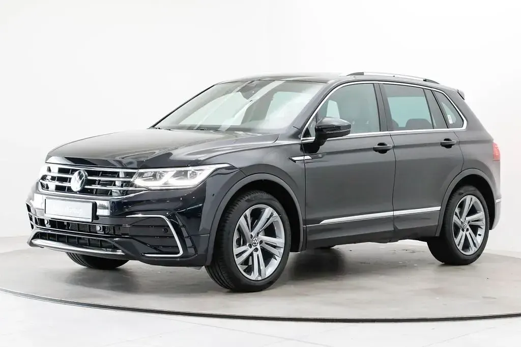 Gebraucht VW Tiguan R-line 190 PS (139 kW) 2023 Schwarz SUV