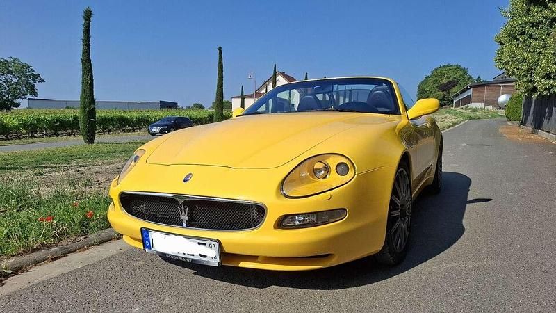 Gelb Gebraucht 2002 Maserati Spyder Cabrio | 39.999 € - Bild 1/4