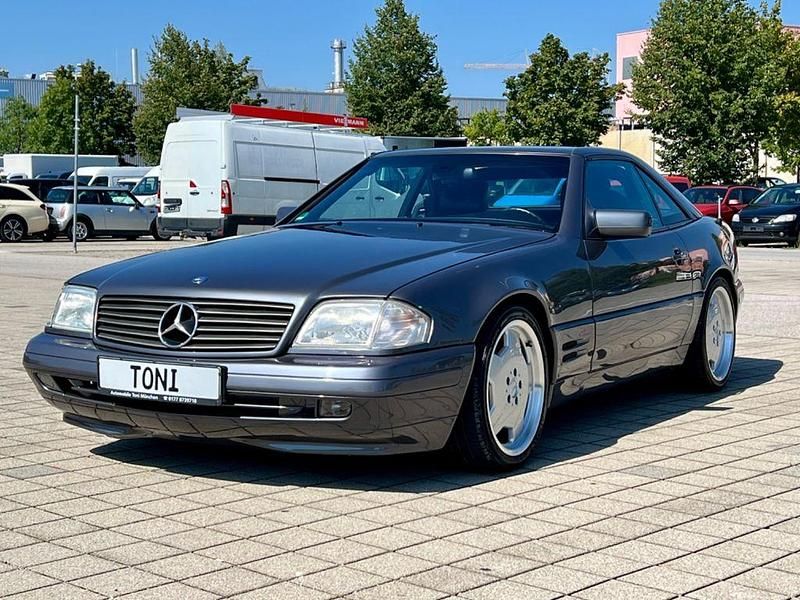 Braun Gebraucht 1996 Mercedes SL320 AMG Cabrio | 16.900 € (Etwas zu teuer) - Bild 1/4