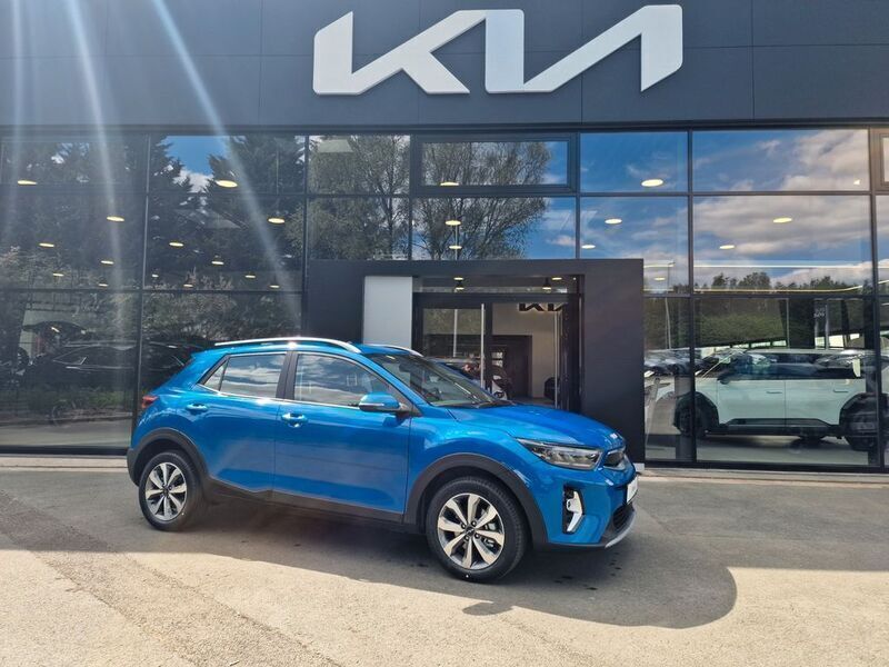 Bathys blau Neu 2025 Kia Stonic Vision SUV | 22.990 € (Fairer Preis) - Bild 1/4