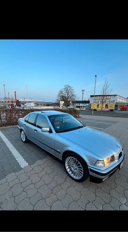 Gebraucht BMW 320 Sport Line 150 PS (110 kW) 1997 Grau Limousine