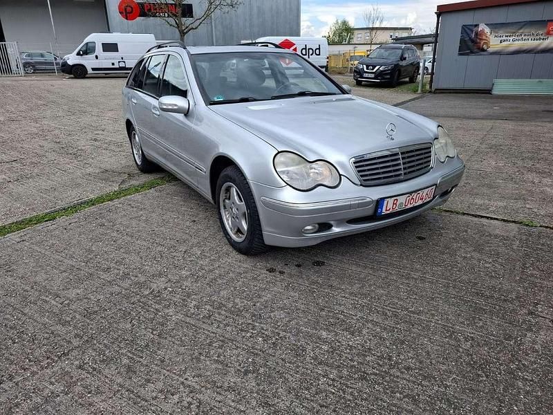 Silber Gebraucht 2002 Mercedes C200 Elegance Kombi | 1.899 € (Guter Preis) - Bild 1/4