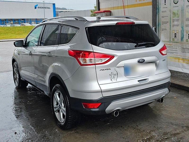 Gebraucht Ford Kuga Trend 150 PS (110 kW) 2014 Silber SUV