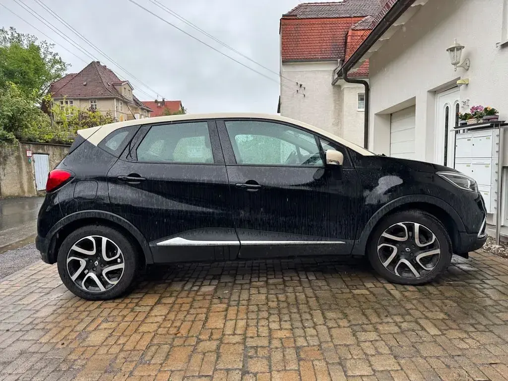 Gebraucht Renault Captur Dynamique 90 PS (66 kW) 2014 Schwarz SUV