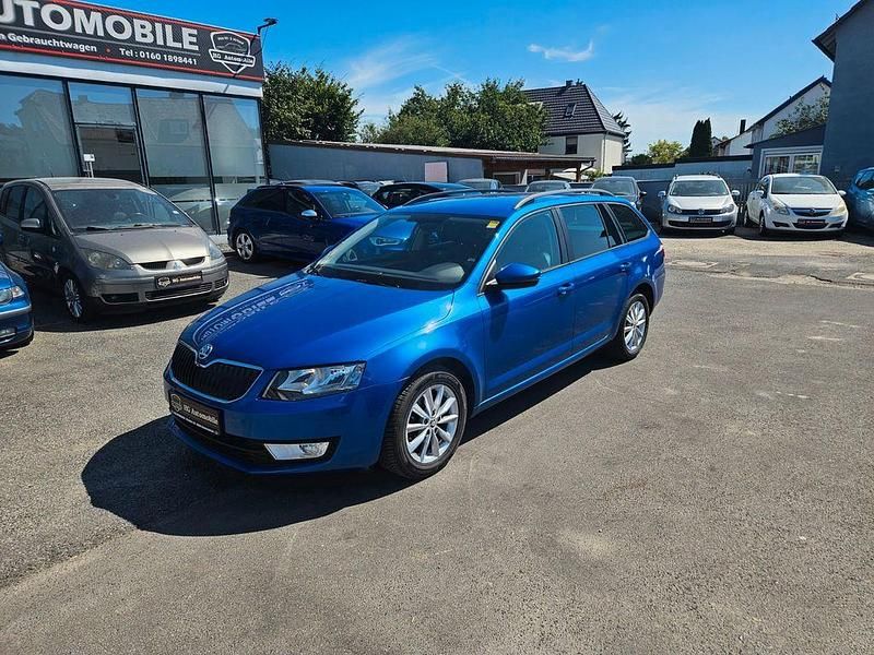 Blau Gebraucht 2017 Skoda Octavia Style Kombi | 10.490 € (Superpreis) - Bild 1/4