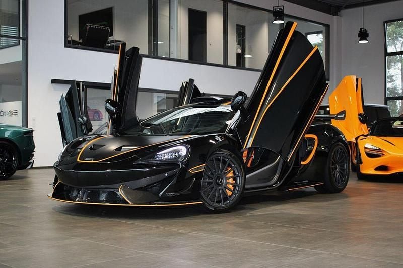 Gebraucht McLaren 620R 620 PS (456 kW) 2021 Onxy black Coupé