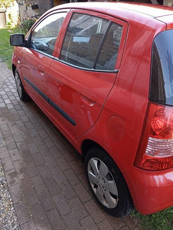 Rot Gebraucht 2004 Kia Picanto Kleinwagen | 1.600 € (Fairer Preis) - Bild 1/4