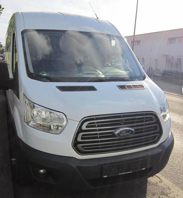 Weiß Gebraucht 2016 Ford Transit Van | 10.999 € - Bild 1/3