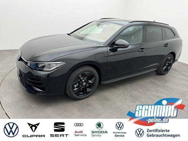 Grenadillschwarz metallic Neu 2024 VW Passat R-line Kombi | 60.900 € (Fairer Preis) - Bild 1/4