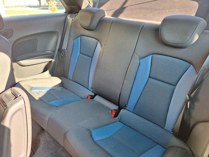 Gebraucht Audi A1 Comfort 82 PS (60 kW) 2016 Blau Kleinwagen