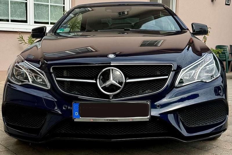 Blau Gebraucht 2015 Mercedes E400 Cabrio | 33.200 € (Etwas zu teuer) - Bild 1/4