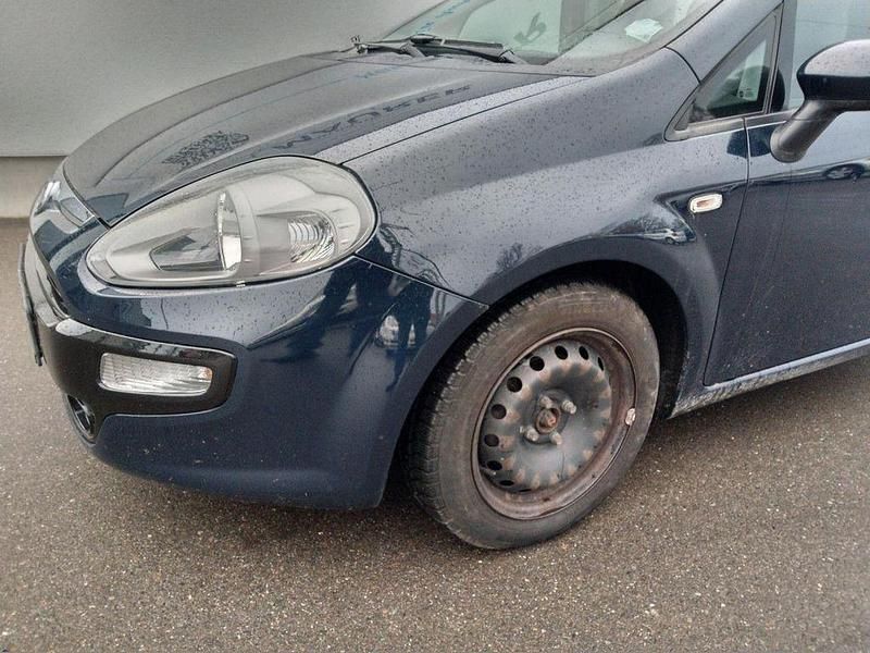Gebraucht Fiat Punto Evo 77 PS (56 kW) 2011 Blau Kleinwagen