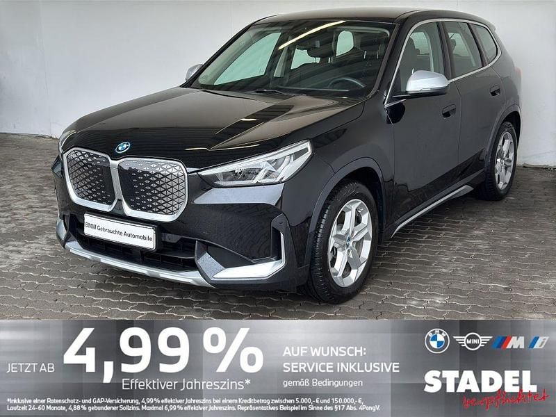 Schwarz uni Gebraucht 2023 BMW iX1 xLine SUV | 35.890 € (Guter Preis) - Bild 1/4