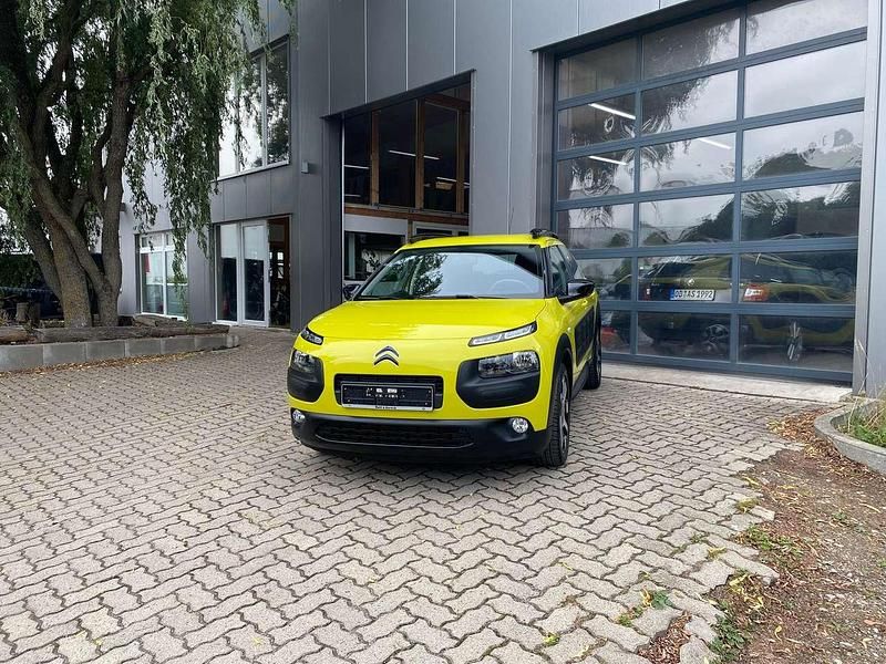 Hello yellow Gebraucht 2016 Citroën C4 Cactus PureTech Kleinwagen | 9.985 € (Teuer) - Bild 1/4