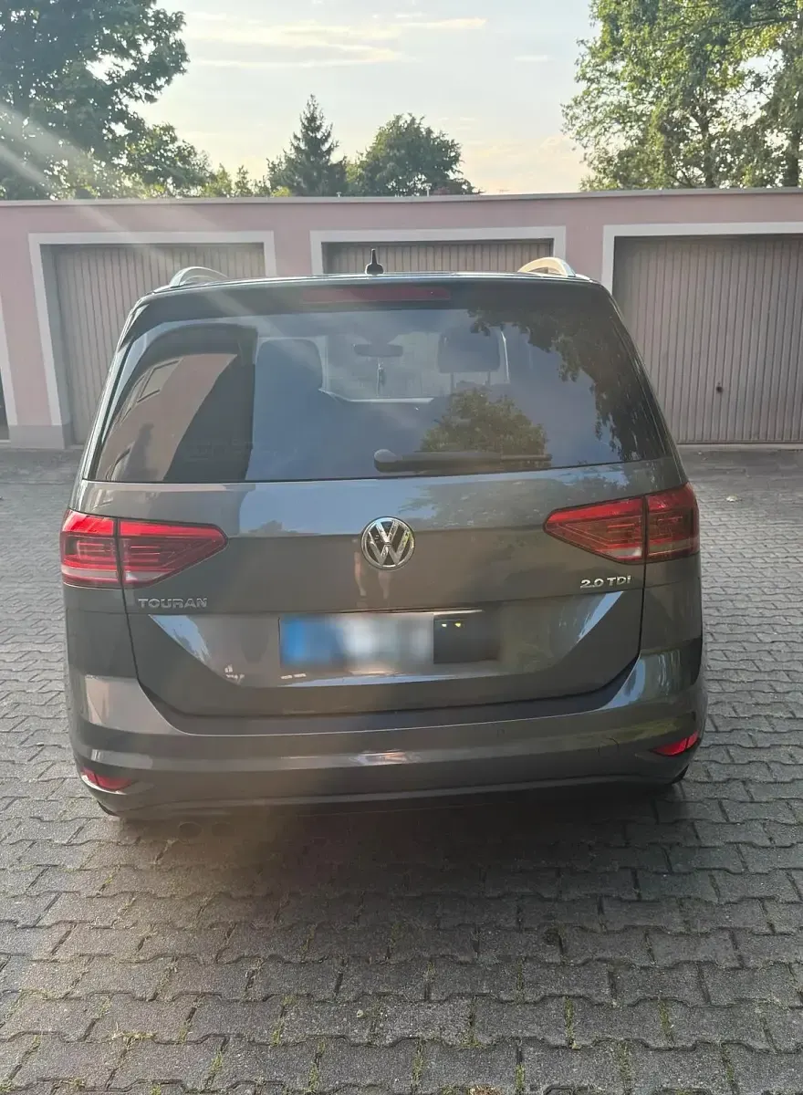 Gebraucht VW Touran Highline 150 PS (110 kW) 2016 Van / Kleinbus