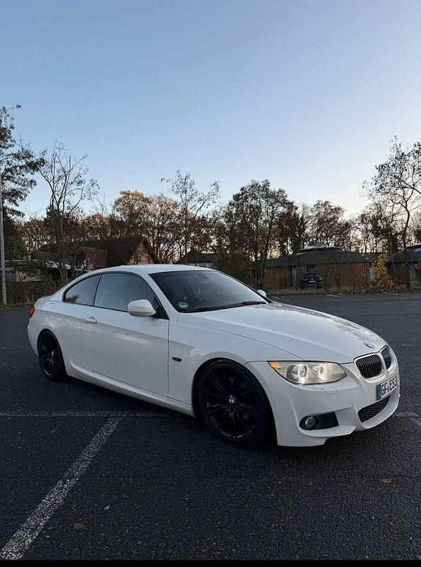 Gebraucht 2013 BMW 320 M Sport Coupé | 12.500 € (Etwas zu teuer) - Bild 1/4